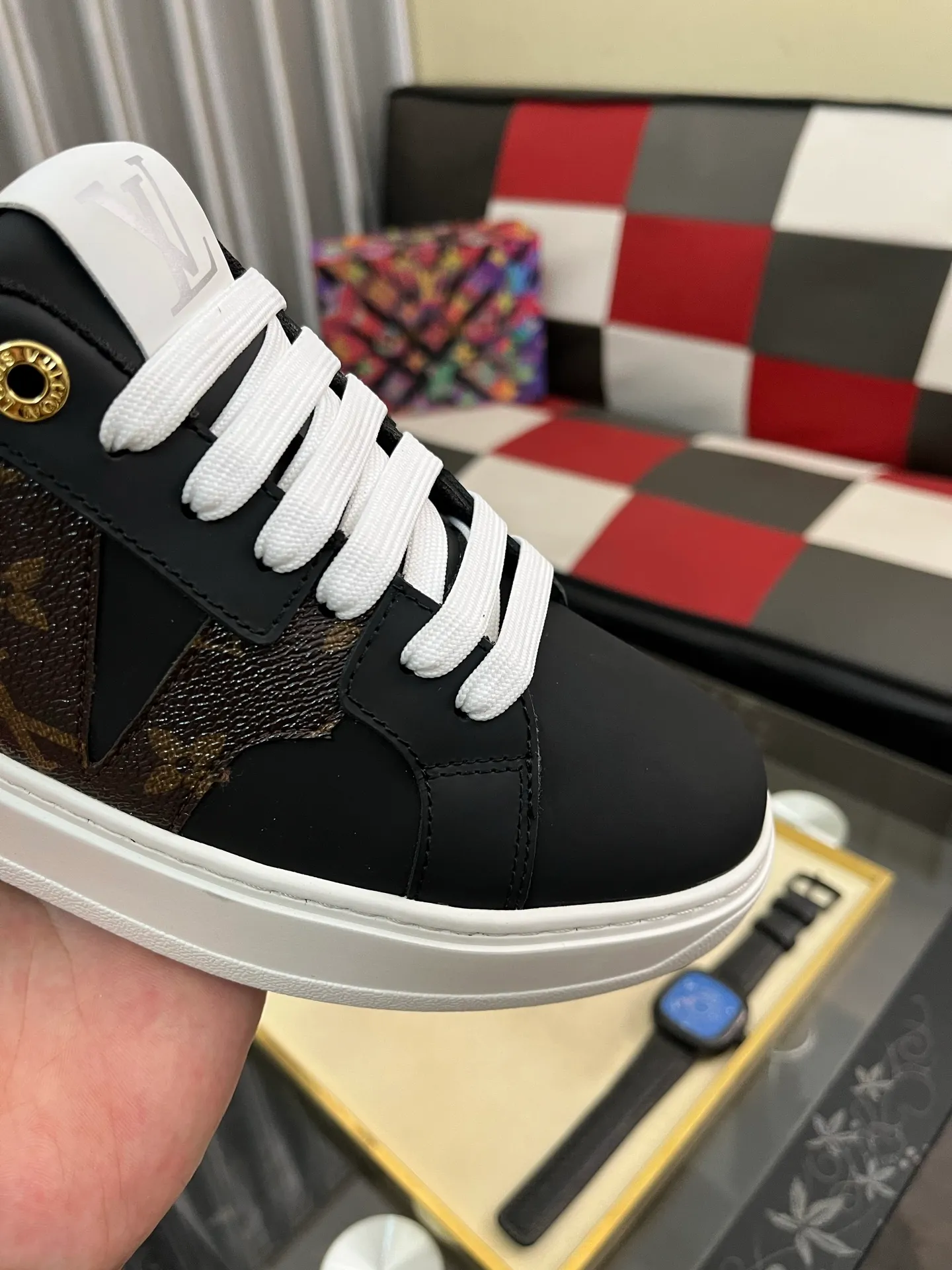 Men's shoes 💰520⌚️⌚️LV Louis Vuitton. The latest fashionable casual shoes are popular in physical stores. New spring and summer comfortable imported custom original cowhide, unique jacquard fabric element design. With sheepskin lining, Lv original bottom, [sun][sun] high-end packaging and high quality💪Details determine the quality, you can enter and leave the counter at will, welcome to compare🇮🇹Number of sizes 38-445️⃣Color options available